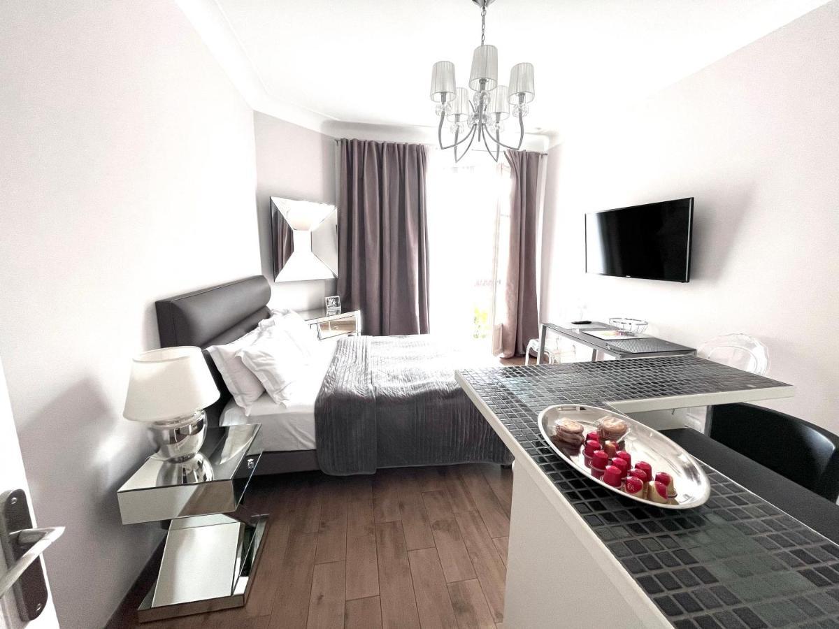 New - Cosy & In Palais Miramar Appartamento